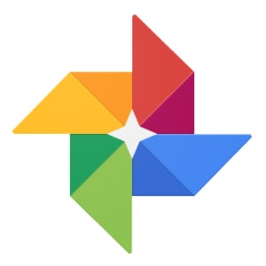 Latest update for Google Photos adds text recognition in Lens, light navbar