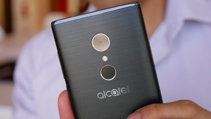 Alcatel 5 Series hands-on