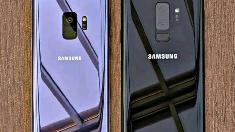 Samsung Galaxy S9 dummy pops up in short video