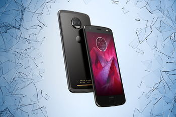 The Moto Z2 Force ShatterShield display won't crack, but it will peel (UPDATE)