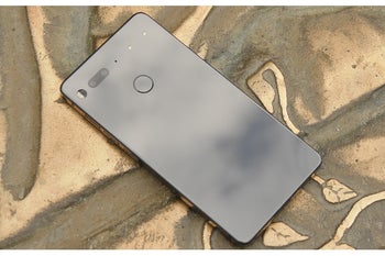 Essential Camera update adds AutoHDR mode and new HDR algorithm
