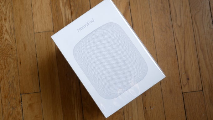 Apple HomePod unboxing