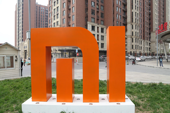 Specs leak for the Xiaomi Mi Mix 2s along with a new image of the phone