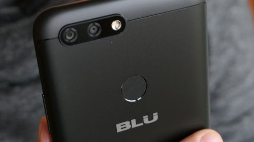 BLU VIVO X hands-on
