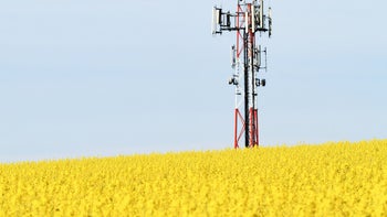 FCC fronting carriers $4.5B for 10Mbps speeds in rural areas, T-Mobile's 5Mbps offer shot down