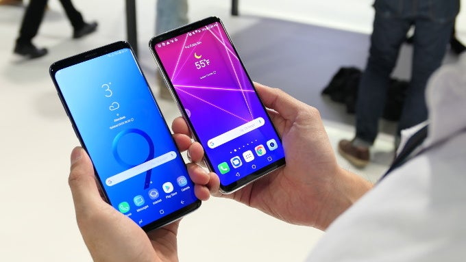 Samsung Galaxy S9+ vs LG V30: first look