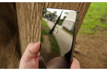 Essential Camera update adds new Tiny Planet mode and flash for the selfie camera