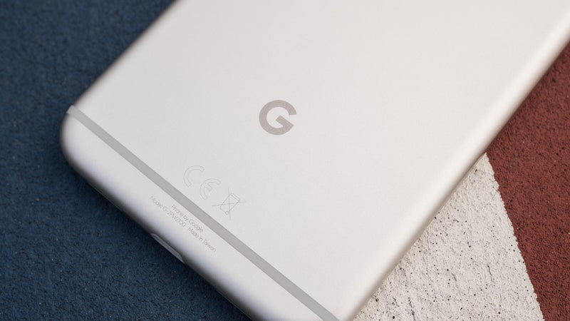 Google Pixel XL may overcharge due to Android 8.1 bug (UPDATE)
