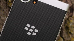 Loyal BlackBerry customers to receive rewards in upcoming Smartphone Fan League