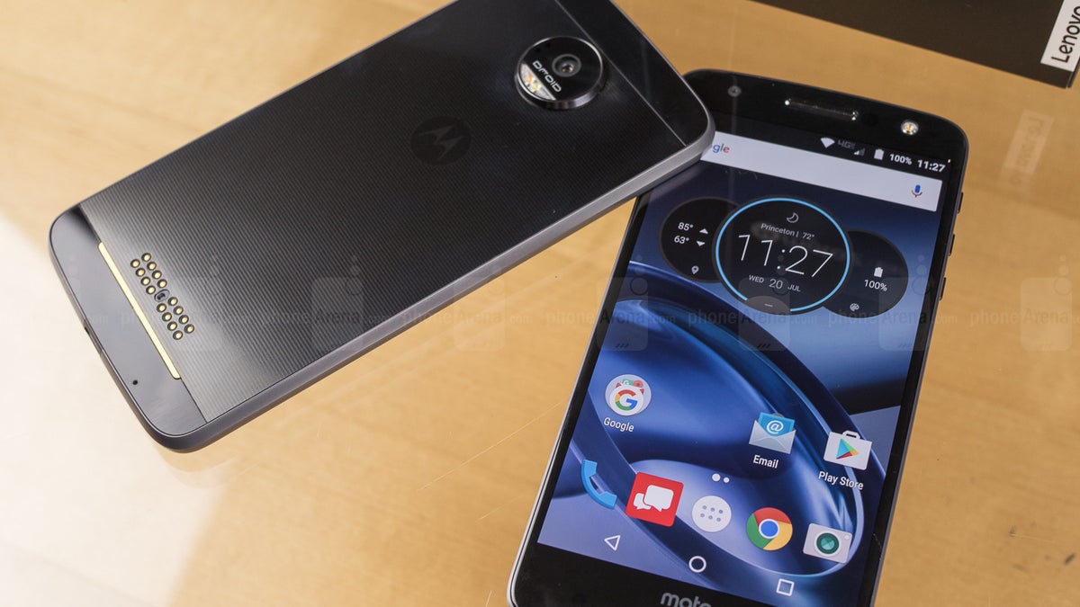 Slim and cheap: get a refurbished Moto Z Droid Edition for just $170!