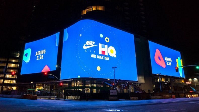Sponsorships allow HQ Trivia to offer higher payouts; tomorrow evening's prize is $250,000