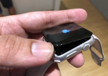 Apple will repair Series 2 watch batteries for free