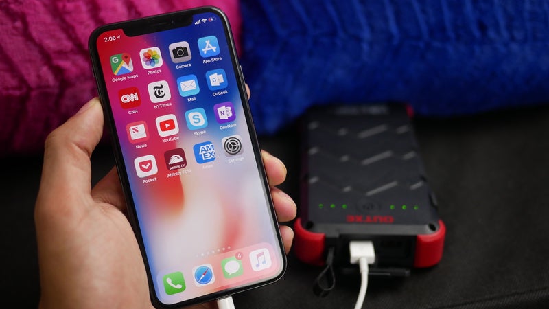 The most well-equipped powerbank? OUTXE Savage Rugged Charger hands-on