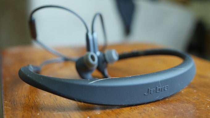 Jabra Elite 65e hands-on