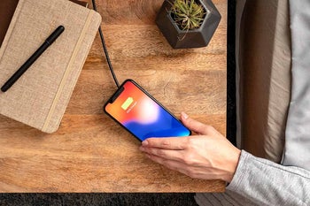 Road warriors, Mophie's mini charging pad will save you from becoming a cable pleb