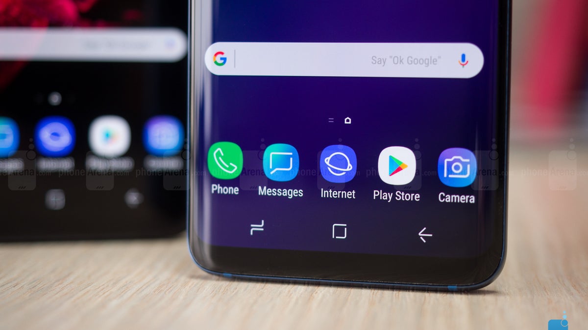 Samsung has big plans for India that should help fend off Xiaomi and others