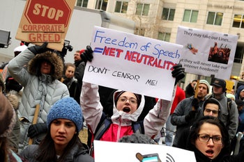 California Senate votes for stricter net neutrality laws; legislation has smooth road to passage