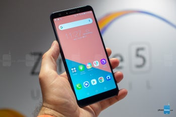 Asus Zenfone 5Q becomes available in the US for $299