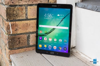 Samsung Galaxy Tab S4 looks set to include an iris scanner and on-screen buttons