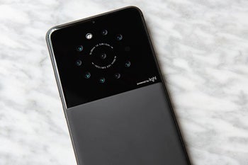 Light, the company with a 16 lens camera, has working smartphone prototypes with 5 to 9 lenses