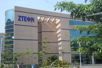 ZTE replaces its top executives and board to comply with Trump administration deal