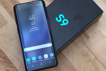 New international unlocked Samsung Galaxy S9 with Dual SIM is yours for just $575 via eBay