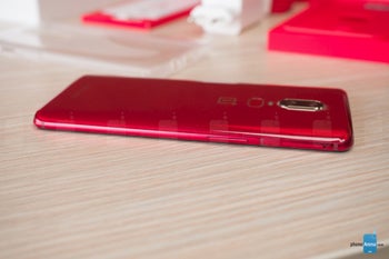 Red OnePlus 6 goes on sale for $580, ships immediately