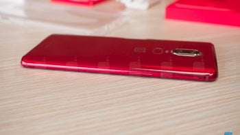 Red OnePlus 6 goes on sale for $580, ships immediately