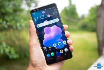 HTC U12+ updated with camera zoom, refinements to Edge Sense, more (UPDATED)