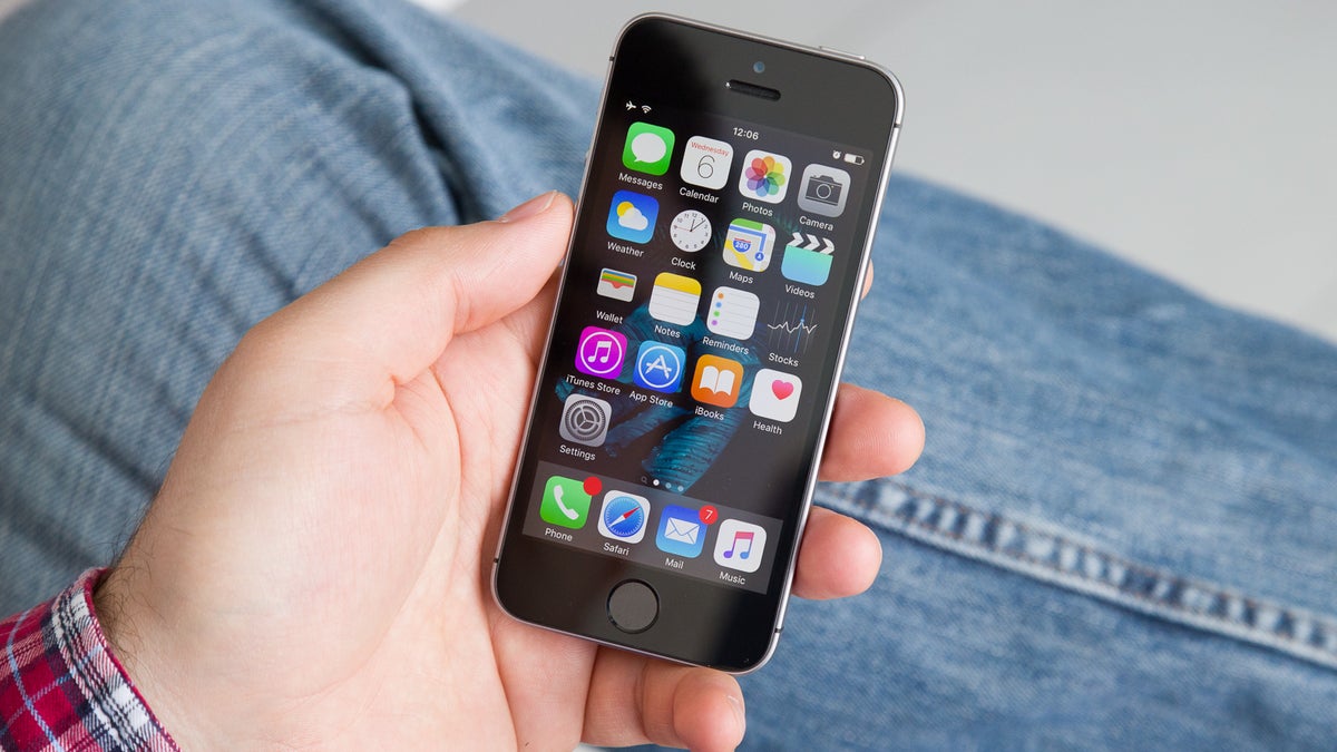 Deal: AT&T offers the iPhone SE for just $49.99 on prepaid