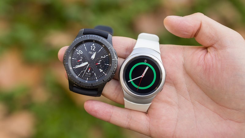 Latest Gear S3 update brings fix to charging and overheating issues