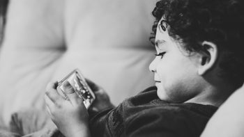 How to teach kids to appreciate their smartphones