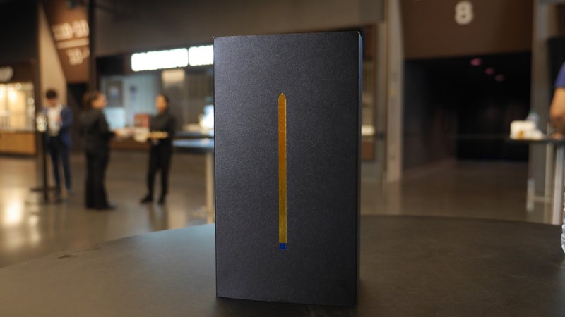 Samsung Galaxy Note 9 unboxing