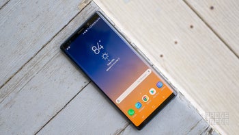 People can’t wait to get the Note 9 as pre-orders beat the Galaxy S9