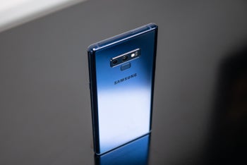 Samsung Galaxy Note 9 vs iPhone X: blind camera comparison results