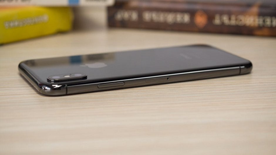 Japanese Apple iPhone sales could be hurt if handsets can no longer be bundled with data plans