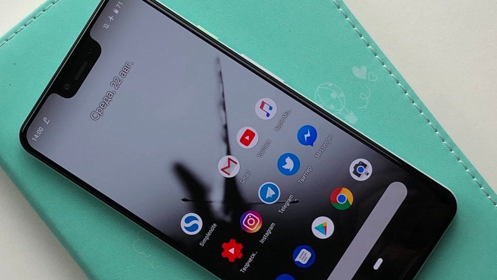 Google Pixel 3 XL vs. Pixel 2 XL: Early design comparison
