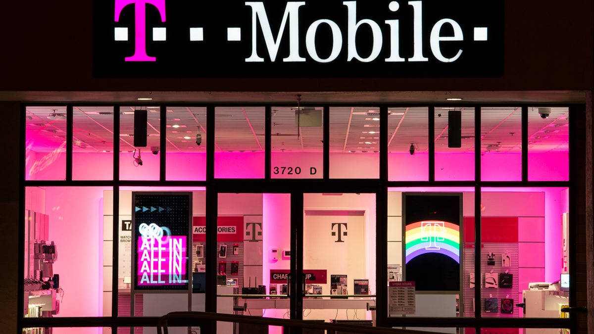 T-Mobile and MetroPCS users got their personal data hacked, and there isn't much to be done
