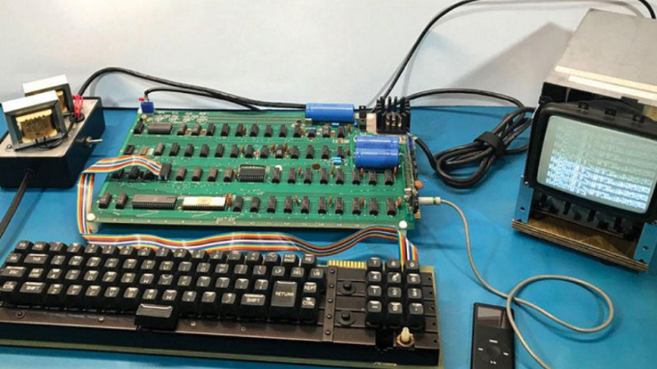 Apple-1 in working condition up for bid in auction; price expected to hit over $300,000