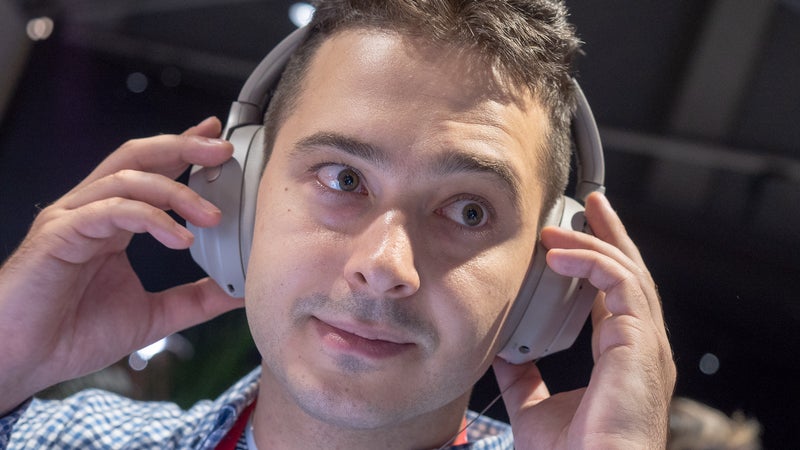 Sony's new noise-cancelling headphones are simply amazing!
