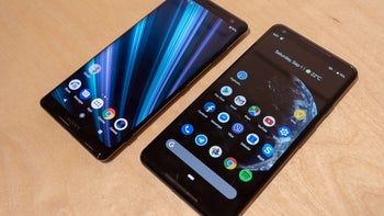 Sony Xperia XZ3 vs Google Pixel 2 XL: first look