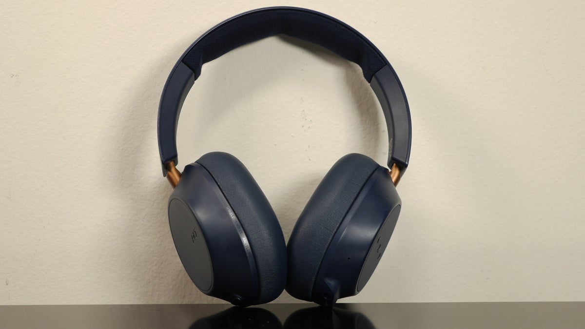 Недорогие наушники 2024. Plantronics BACKBEAT 810 go. Bmdr8200. Наушники с шумоподавлением. Накладные наушники с шумоподавлением.