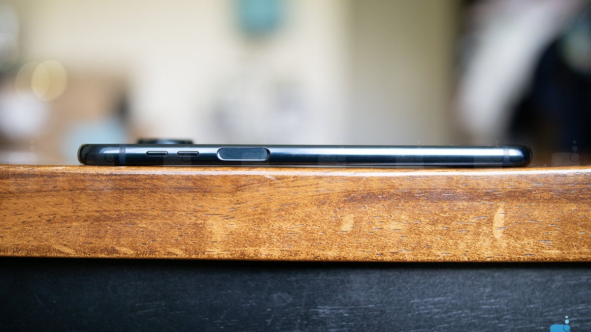 Samsung's next smartphone could boast a side-mounted fingerprint scanner