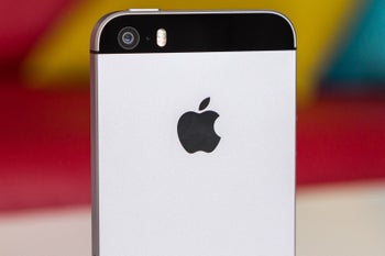 (UPDATE: Confirmed) The iPhone X, iPhone SE, and iPhone 6s are all set to be discontinued today