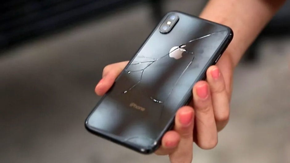 Apple Repair Sets Costly Records For A Cracked Iphone Xs Max Back Or Display Phonearena