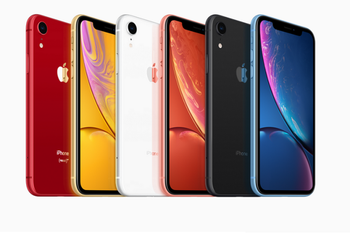 Analyst says lower than expected pricing of Apple iPhone XR will hurt earnings in fiscal 2019