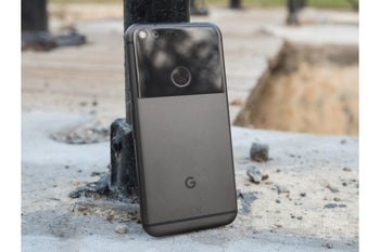 Pay $324 for 32GB unlocked Pixel, $338 for 32GB unlocked Pixel XL from Amazon