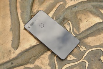 Deal: Essential Phone on sale for just $310 on Amazon