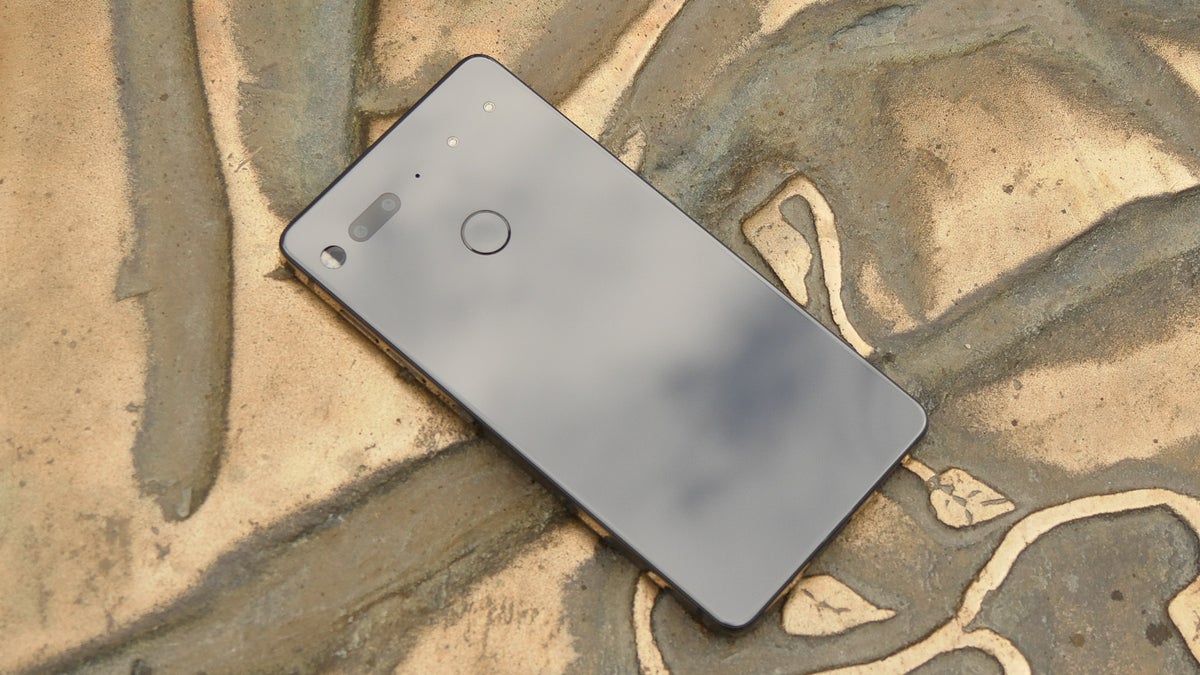 Deal: Essential Phone on sale for just $310 on Amazon