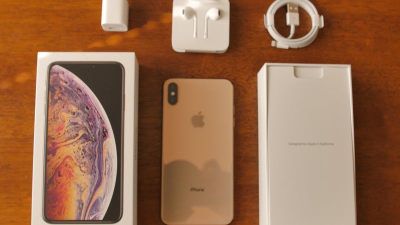 Apple iPhone XS Max: unboxing and first look